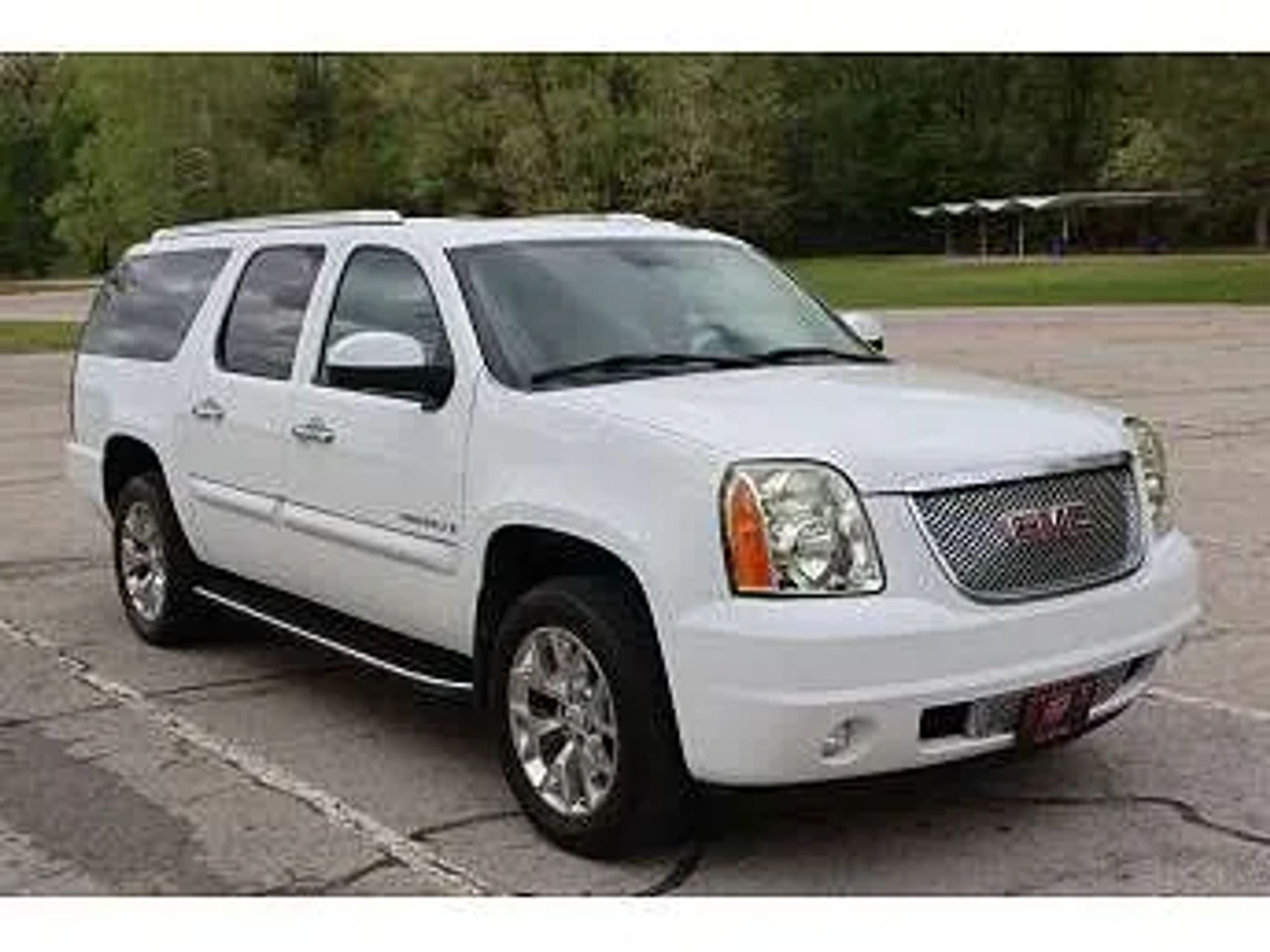 gmc yukon xl 2009 1GKFK36309R221294 image gmc yukon xl 2009 1GKFK36309R221294 image